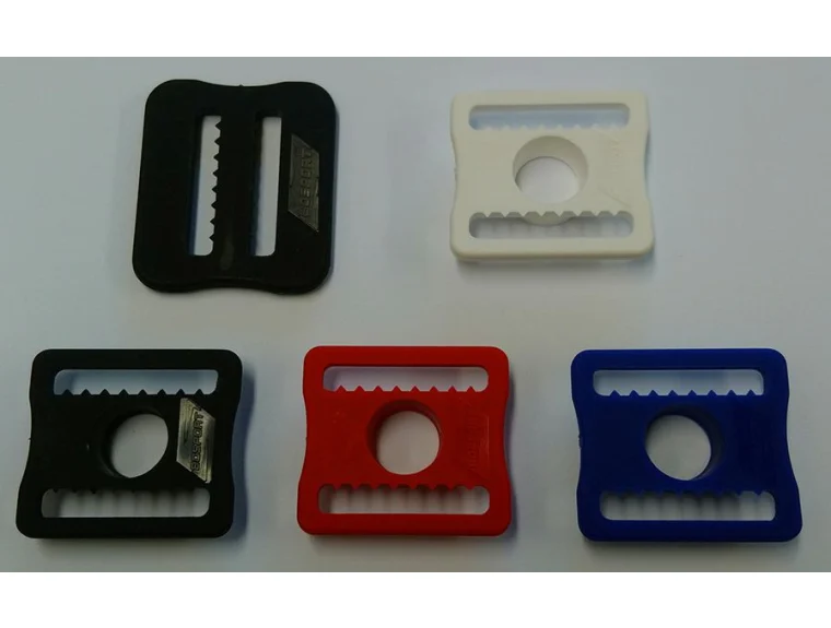 BOSPORT přezka na brankářskou masku